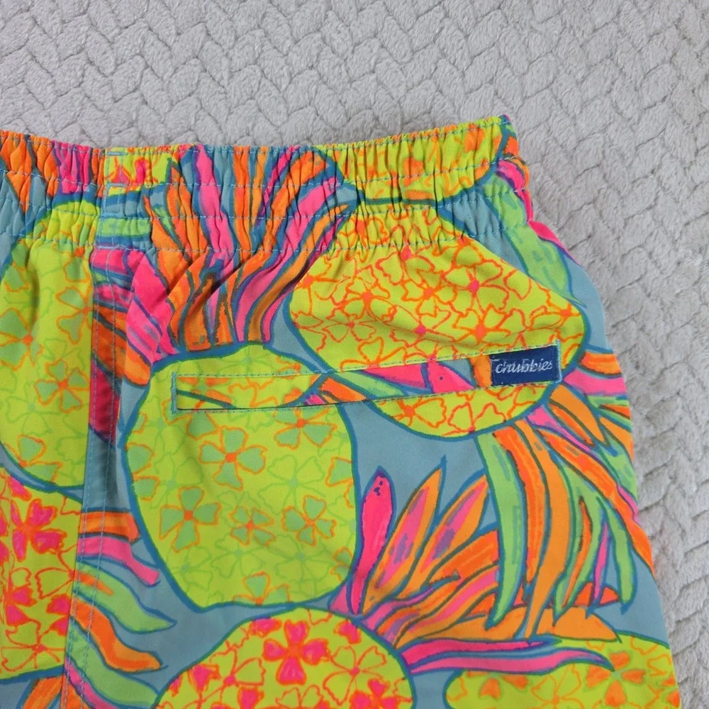 Chubbies Mens Neon Pineapple Swim Trunks Blue Yellow Orange 5.5 Inseam Medium
